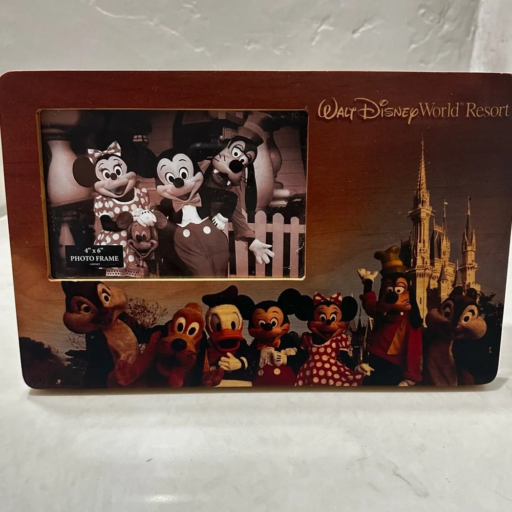 Walt Disney World Resort Mickey Mouse Friends Wooden Picture Frame 4x6